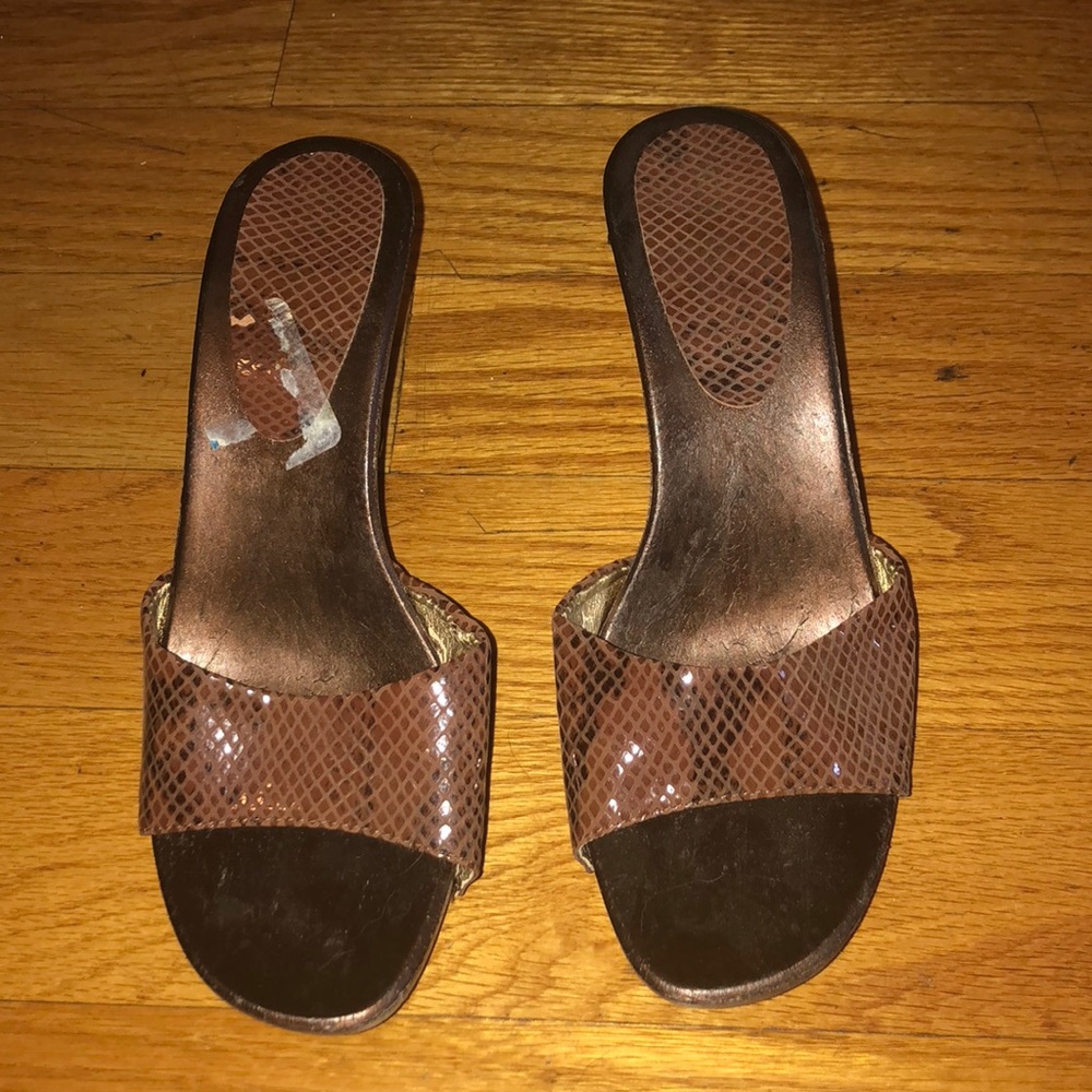 Women’s  shoes
